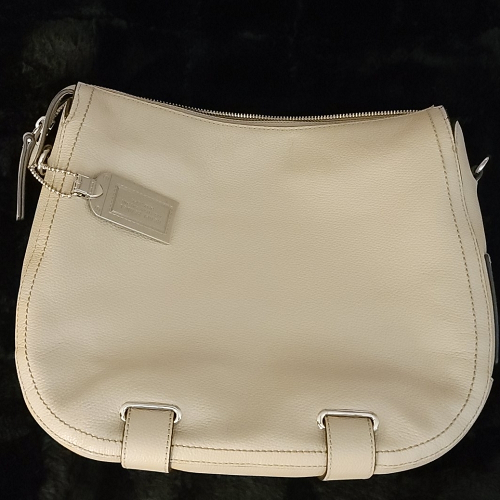 Henri Bendel Cross body
